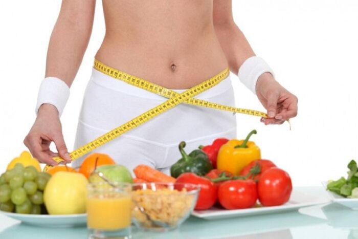 قياس محيط الخصر أثناء فقدان الوزن عند اتباع نظام غذائي بروتيني